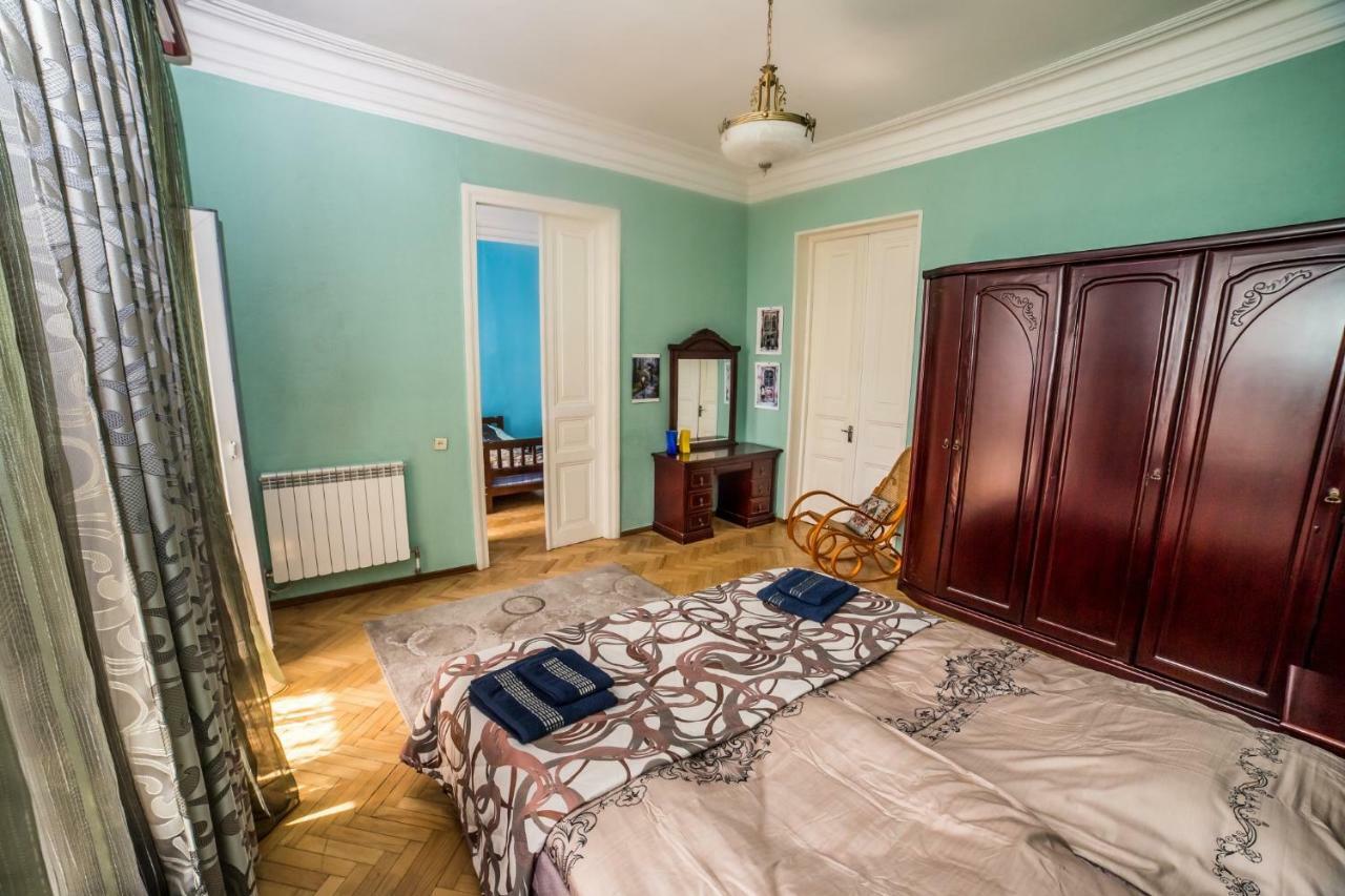 Gold District Apartment Tiflis Exterior foto