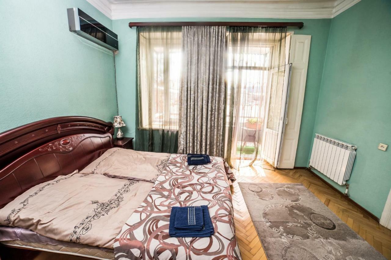 Gold District Apartment Tiflis Exterior foto